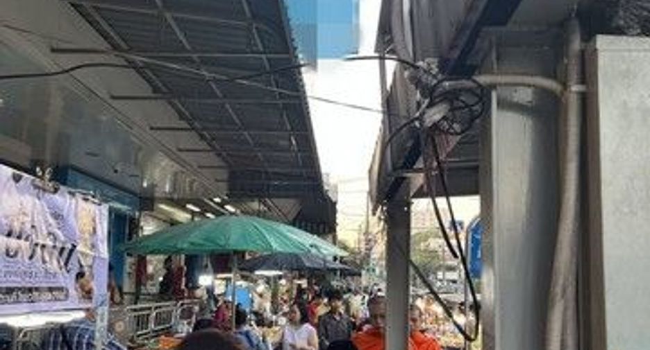 出租 1 卧室 商业空间 在 Din Daeng, 曼谷