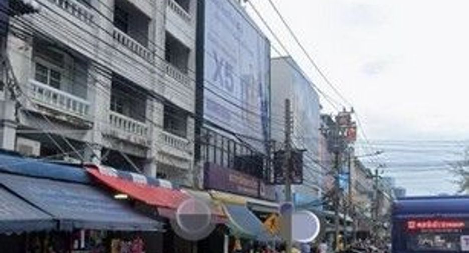 出租 1 卧室 商业空间 在 Din Daeng, 曼谷