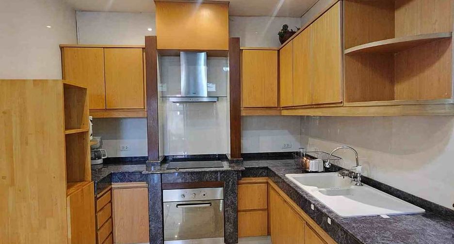 À louer et à vendre 3 chambres villa à East Pattaya, Pattaya