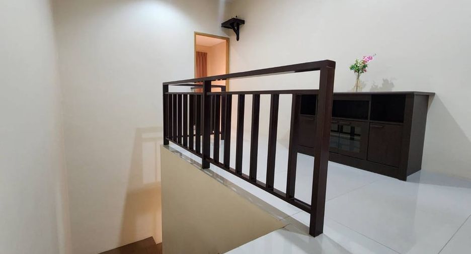 À louer et à vendre 3 chambres villa à East Pattaya, Pattaya