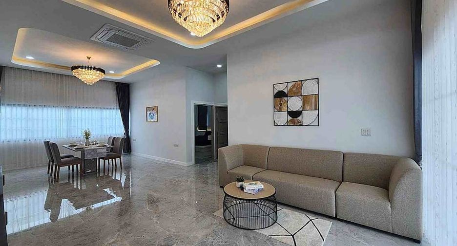 À louer 4 chambres villa à East Pattaya, Pattaya