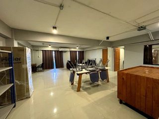 For rent 10 bedrooms office in Huai Khwang, Bangkok