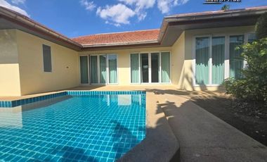 For sale 4 bedrooms villa in East Pattaya, Pattaya