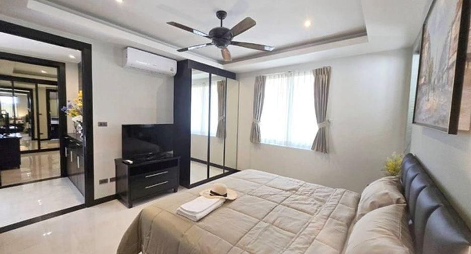 For sale 4 bedrooms villa in East Pattaya, Pattaya