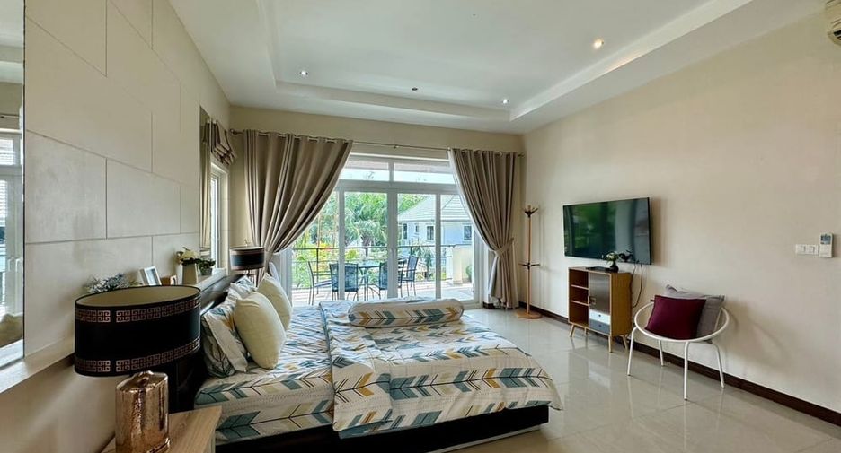 For sale 4 bedrooms villa in Jomtien, Pattaya