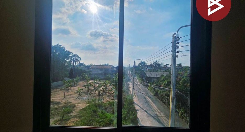 For sale 3 bedrooms retail Space in Mueang Chachoengsao, Chachoengsao