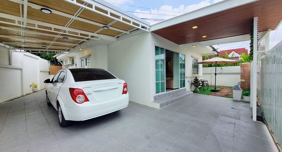For rent そして for sale 3 ベッドルーム house in East Pattaya, Pattaya