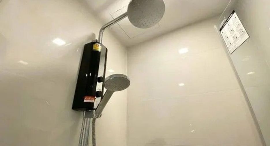 À vendre 1 chambre condo à Khlong Luang, Pathum Thani
