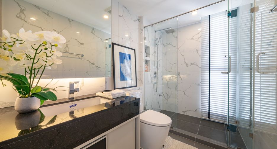 For sale 2 bedrooms condo in Pratumnak, Pattaya