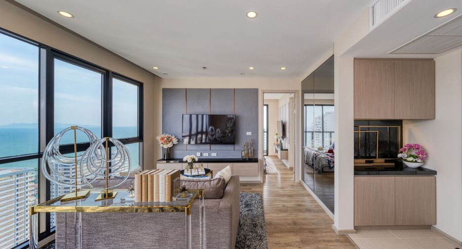 For sale 2 bedrooms condo in Pratumnak, Pattaya