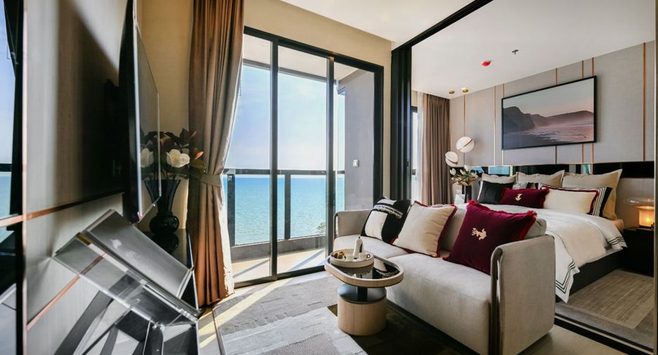 For sale 2 bedrooms condo in Pratumnak, Pattaya