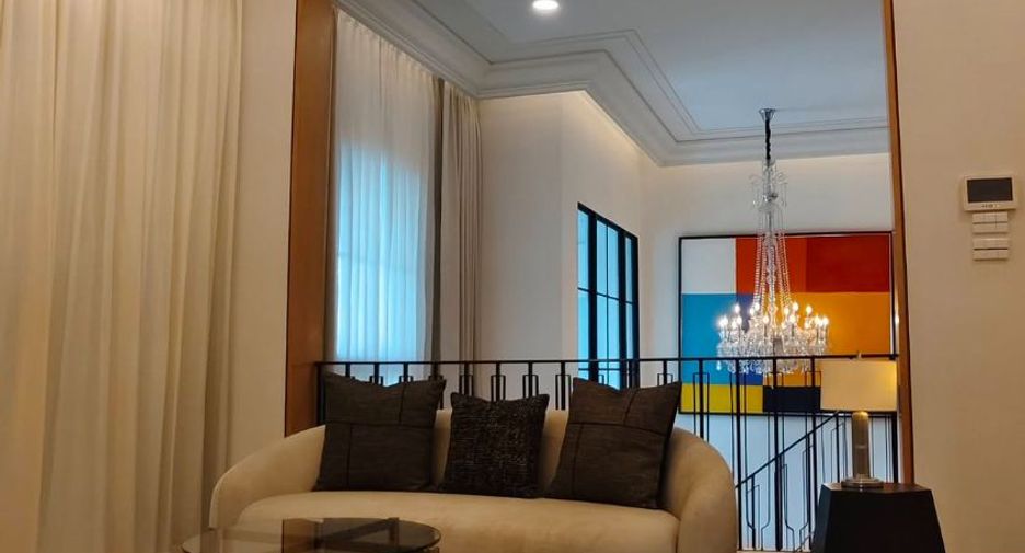 For rent そして for sale 5 ベッドルーム house in Saphan Sung, Bangkok