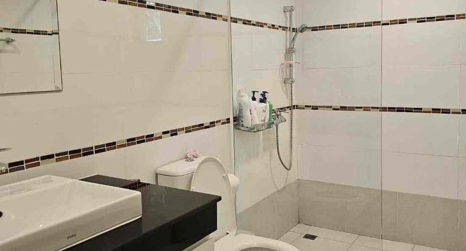 Casa en venta de 4 habitaciones en East Pattaya, Pattaya