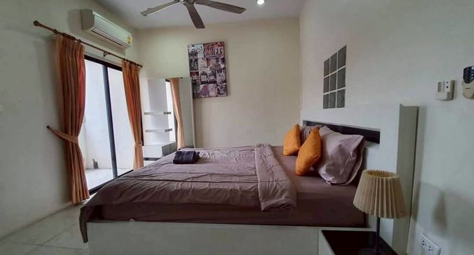 Casa adosada en alquiler de 4 habitaciones en Pratumnak, Pattaya