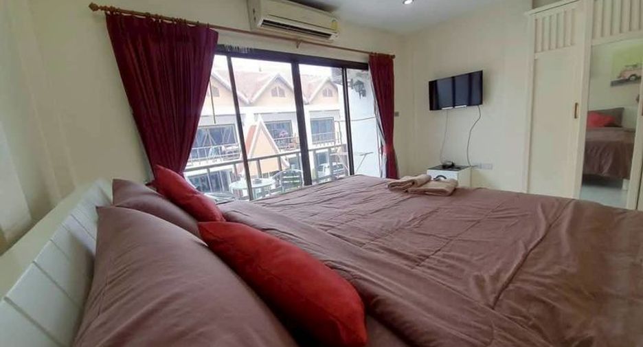 Casa adosada en alquiler de 4 habitaciones en Pratumnak, Pattaya