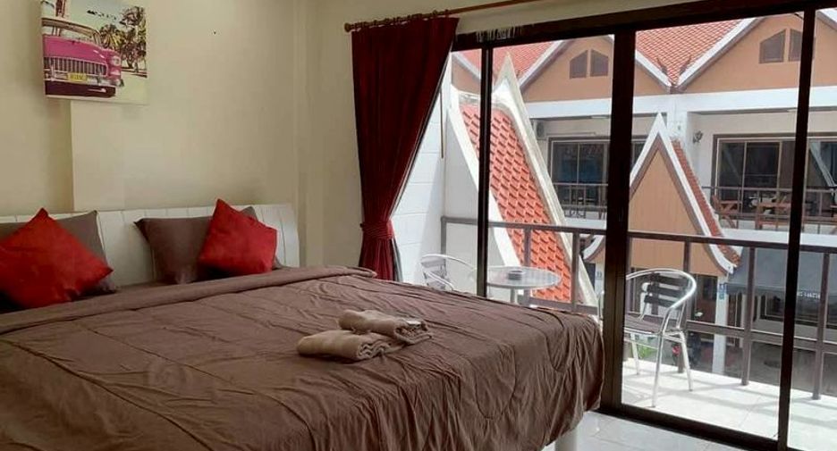 Casa adosada en alquiler de 4 habitaciones en Pratumnak, Pattaya