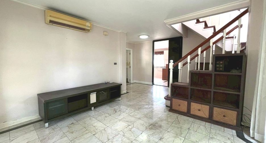 For sale 3 bedrooms house in Sai Mai, Bangkok