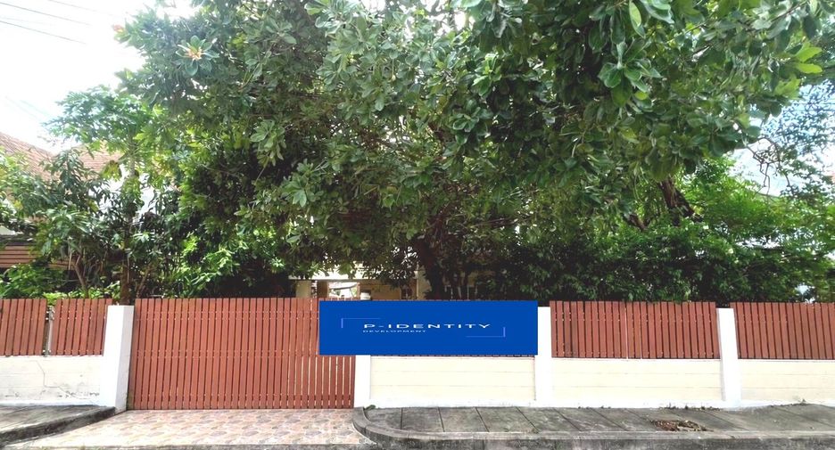 For sale 3 bedrooms house in Sai Mai, Bangkok