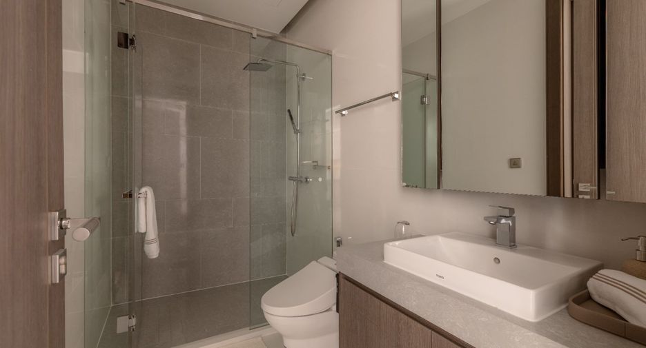 Condo en alquiler de 2 habitaciones en Khlong Toei, Bangkok