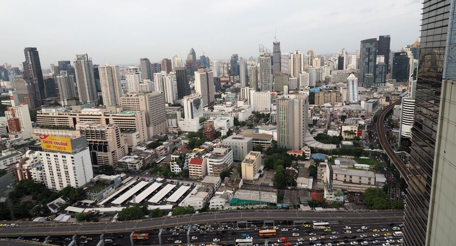 For rent 2 ベッドルーム condo in Pathum Wan, Bangkok