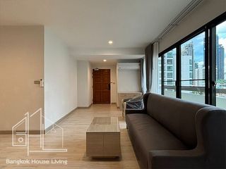 For rent 2 bedrooms apartment in Watthana, Bangkok