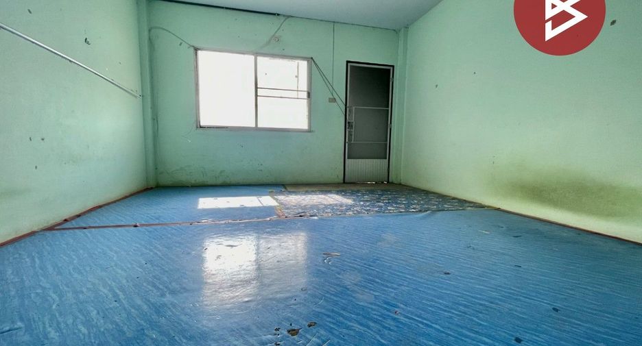 Gewerbefläche zum Kauf mit 2 Zimmer in Mueang Chon Buri, Chonburi