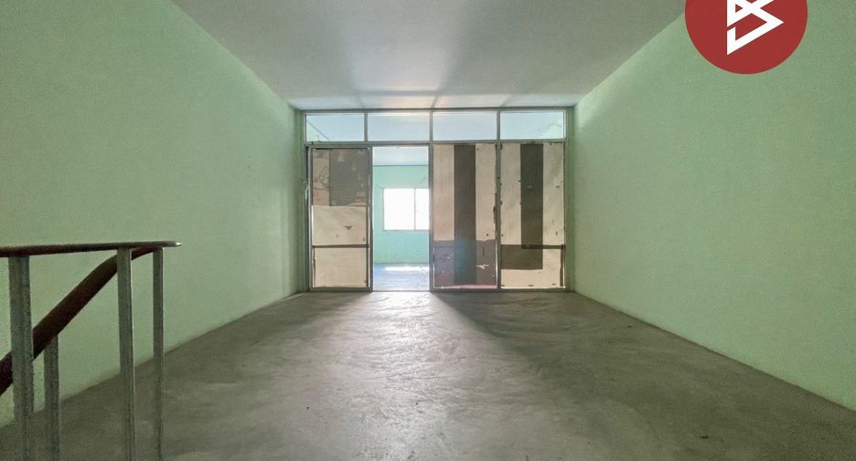 Gewerbefläche zum Kauf mit 2 Zimmer in Mueang Chon Buri, Chonburi