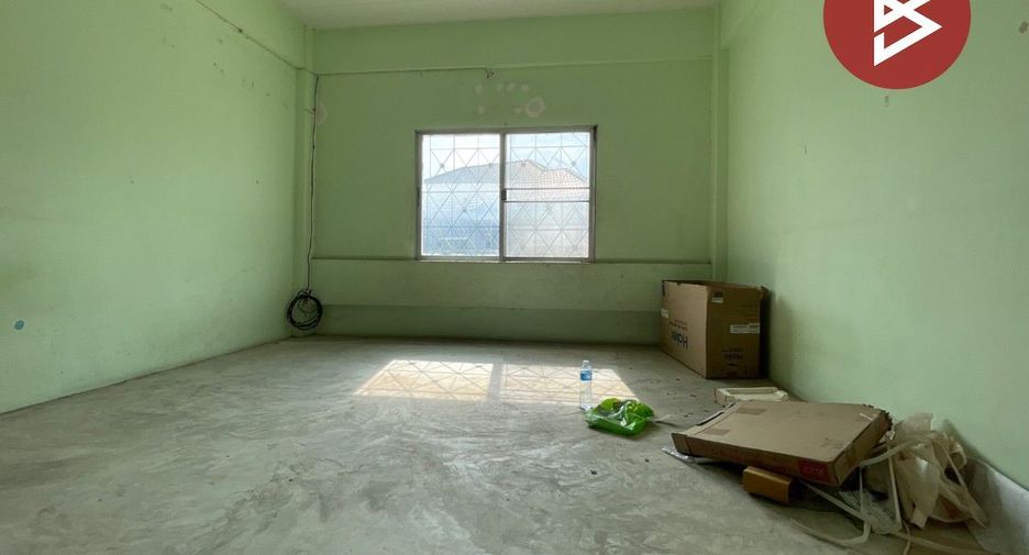 Gewerbefläche zum Kauf mit 2 Zimmer in Mueang Chon Buri, Chonburi