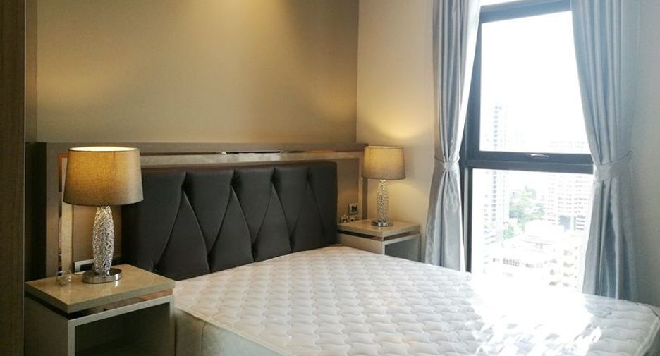 Condo en alquiler de 2 habitaciones en Khlong Toei, Bangkok