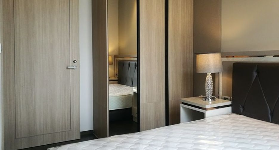 Condo en alquiler de 2 habitaciones en Khlong Toei, Bangkok