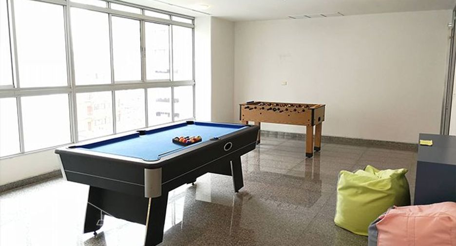 À louer 3 chambres condo à Watthana, Bangkok