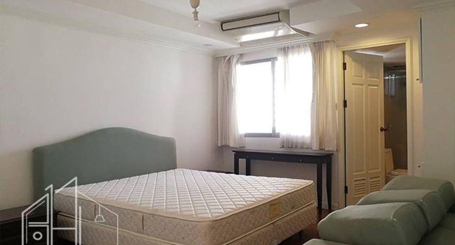 À louer 4 chambres condo à Watthana, Bangkok