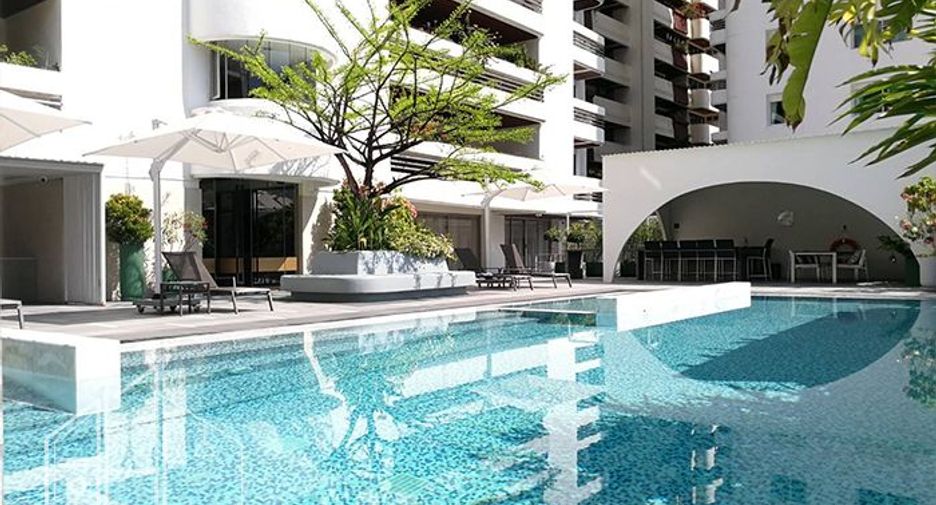 À louer 4 chambres condo à Watthana, Bangkok