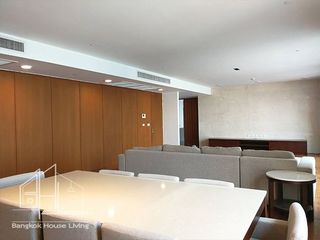For rent 3 bedrooms apartment in Watthana, Bangkok