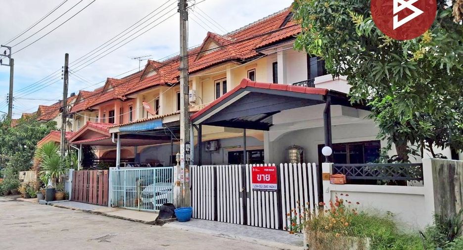 For sale 3 bedrooms townhouse in Khlong Sam Wa, Bangkok