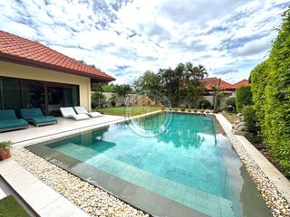 À louer 4 chambres villa à Huay Yai, Pattaya