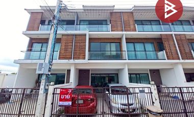 For sale 4 bedrooms townhouse in Bang Phli, Samut Prakan
