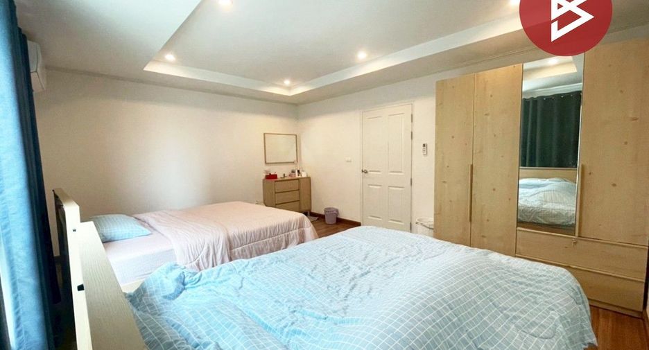 For sale 4 bedrooms townhouse in Bang Phli, Samut Prakan