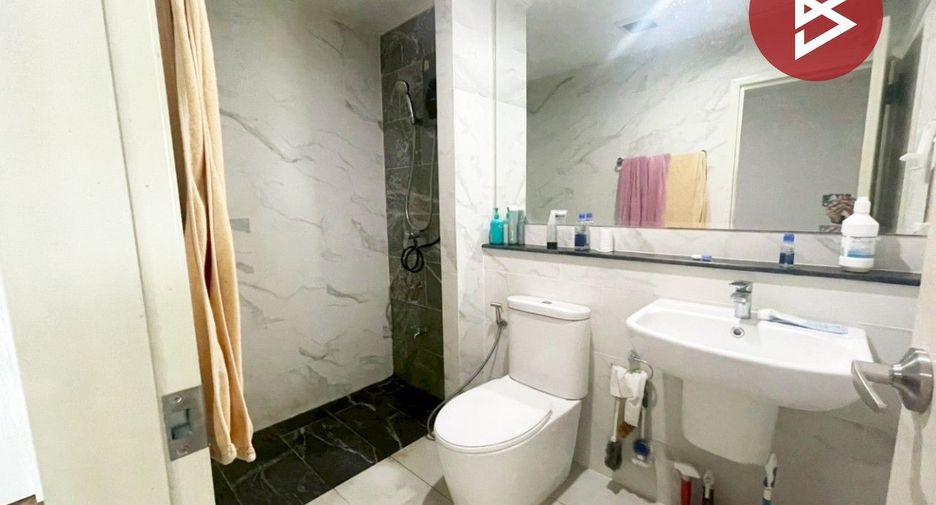For sale 4 bedrooms townhouse in Bang Phli, Samut Prakan