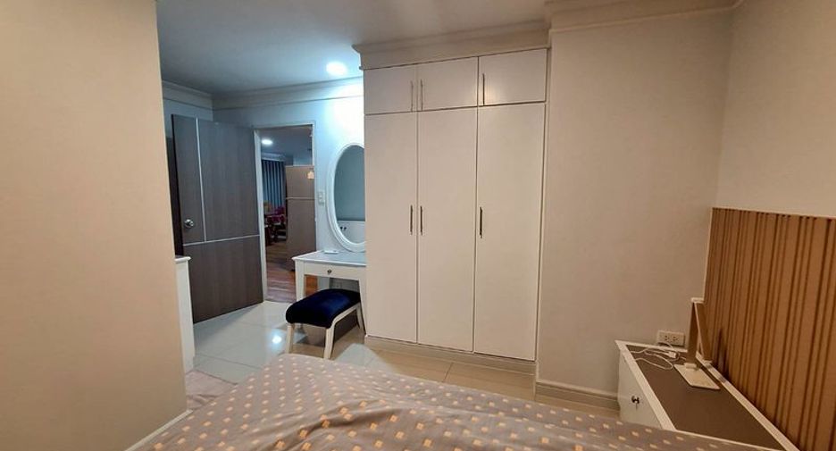 For rent 2 bedrooms condo in Si Racha, Chonburi