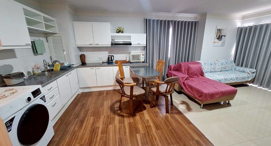 For rent 2 bedrooms condo in Si Racha, Chonburi