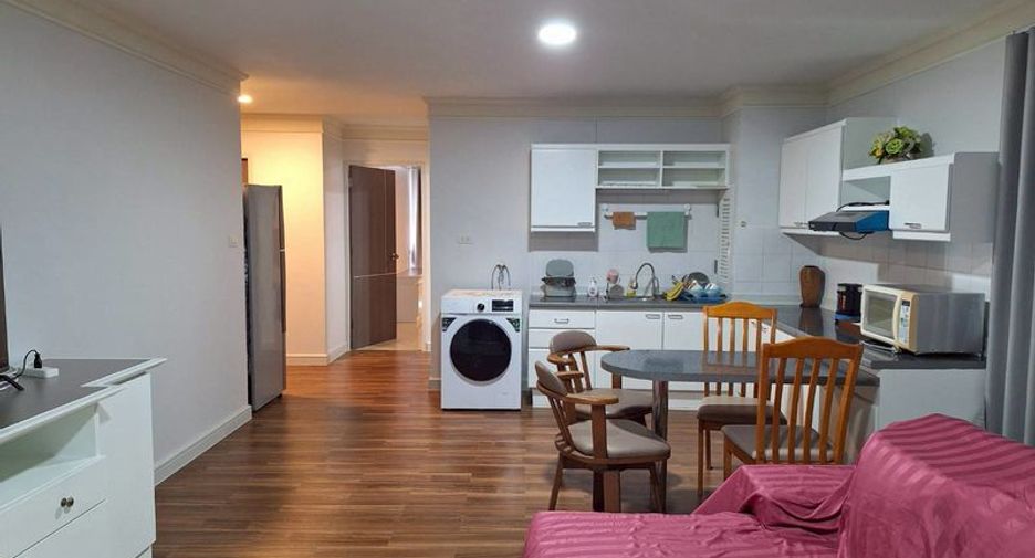 For rent 2 bedrooms condo in Si Racha, Chonburi