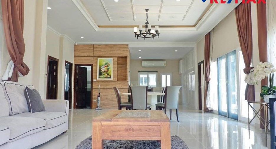 À vendre 3 chambres maison à Huay Yai, Pattaya