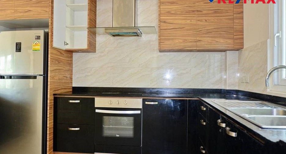 À vendre 3 chambres maison à Huay Yai, Pattaya