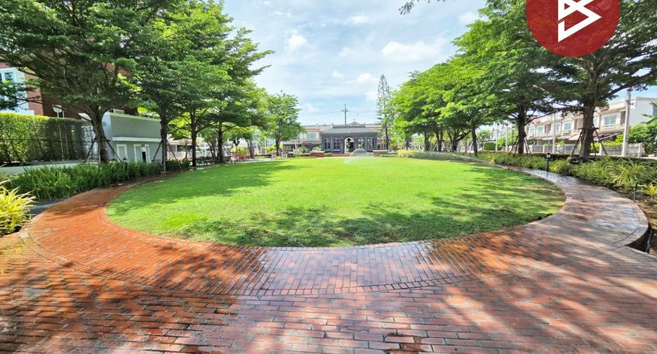 Продажа 2 спальни таунхаус в Mueang Samut Prakan, Самутпракан