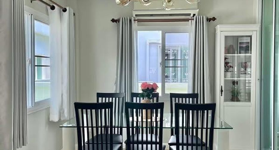 For rent 3 bedrooms house in Mueang Chiang Mai, Chiang Mai