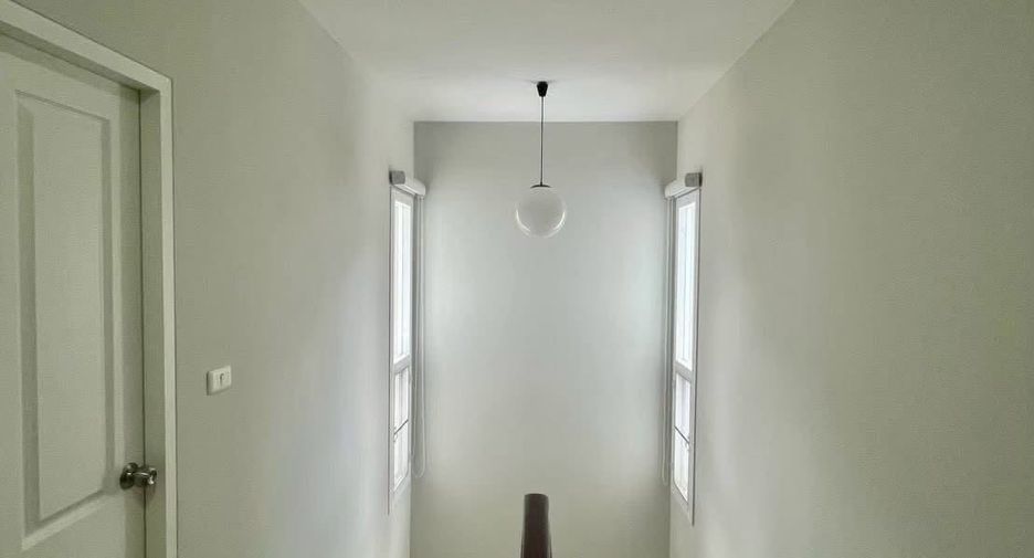 For rent 3 bedrooms house in Mueang Chiang Mai, Chiang Mai
