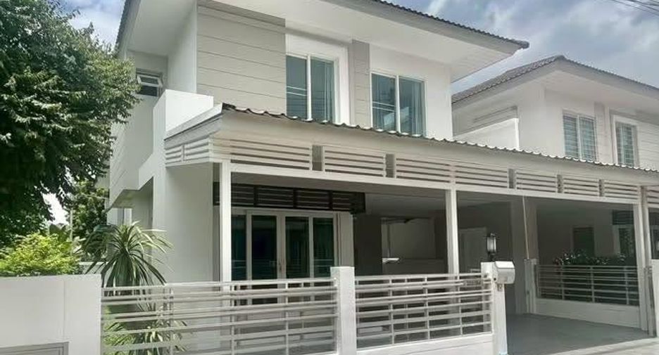 For rent 3 bedrooms house in Mueang Chiang Mai, Chiang Mai