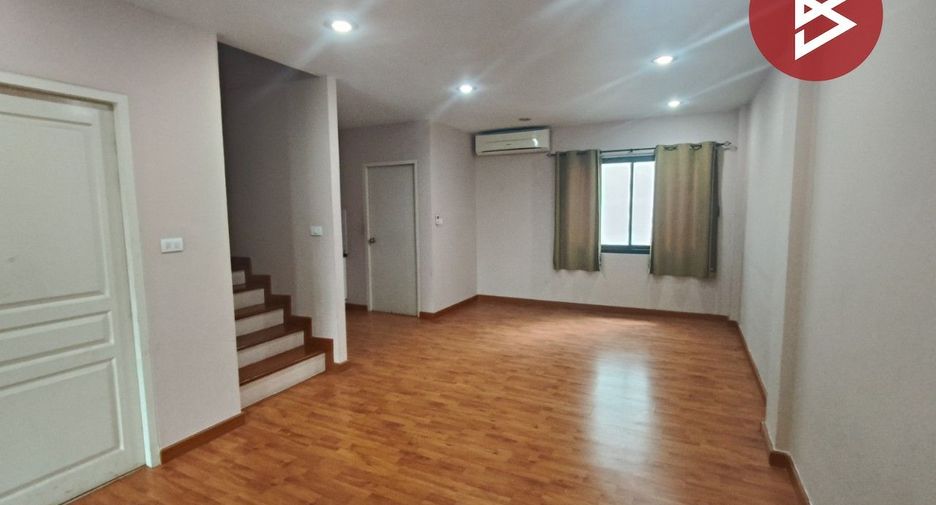 Gewerbefläche zum Kauf mit 6 Zimmer in Prawet, Bangkok