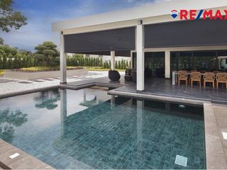 For sale 4 bedrooms house in Bang Lamung, Chonburi